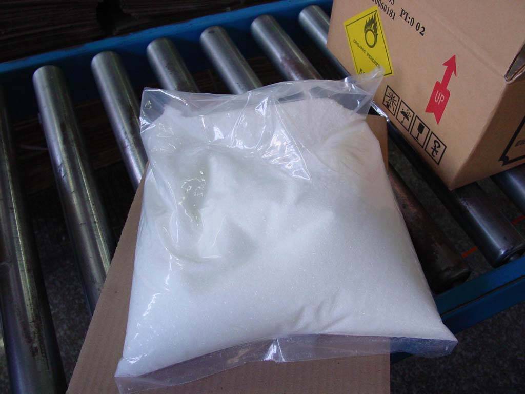 2-(2,4-diaminophenoxy)ethanol dihydrochloride